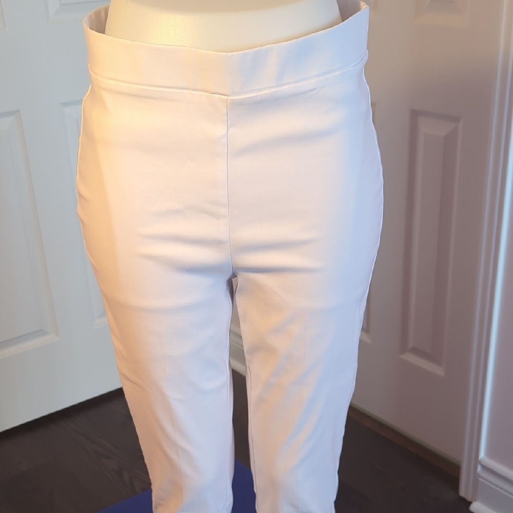 Chic Cream Cropped Women's Pants